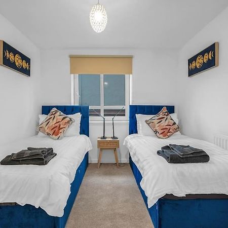 2 Bedroom Apartment On South Beach Road, Эр Экстерьер фото