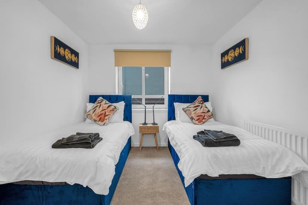 2 Bedroom Apartment On South Beach Road, Эр Экстерьер фото